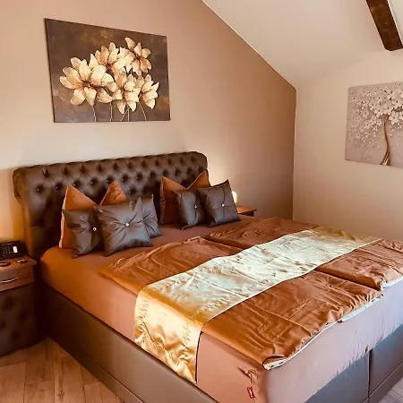 Hotel Eyba 3*