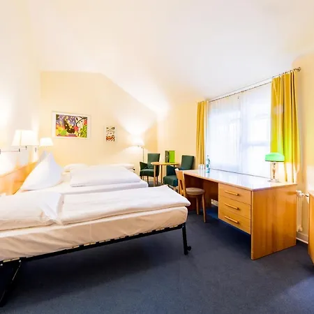 Hotel Schlosshotel Eyba 3*