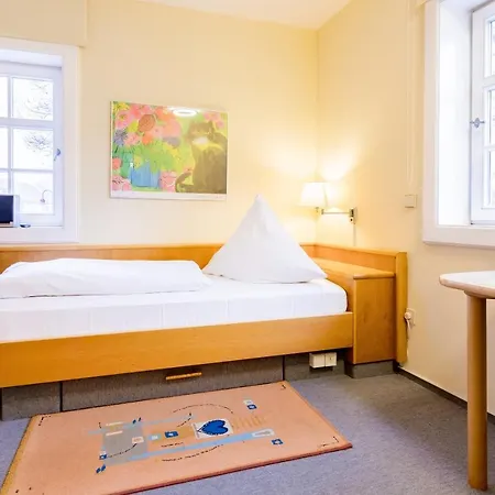 Hotel Eyba 3*