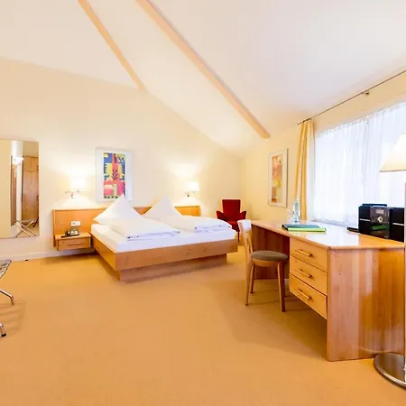 Eyba Hotel 3*
